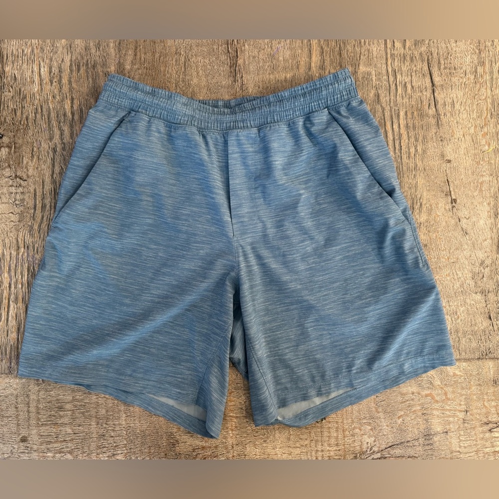 Lululemon Men's Blue Athletic Shorts - Small